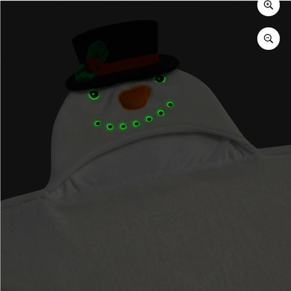 Glow in the Dark Snowman Blanket Hooded NEW Christmas Frosty White - Picture 4 of 6
